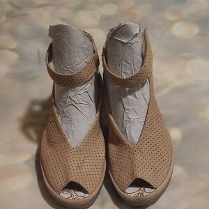 Fly London Yala Sandals, Size 7.5-8